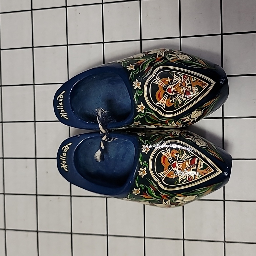 Wooden Blue‎ Clogs from Holland - 3" long
